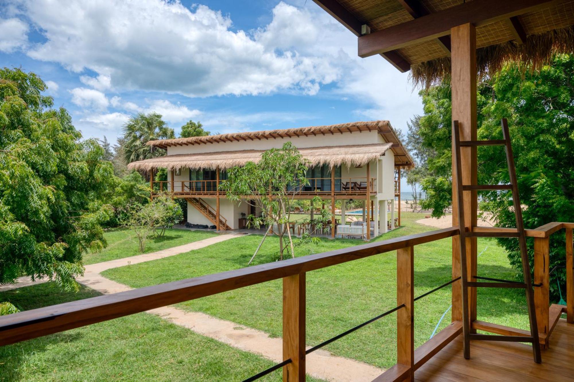 Niketh Villa Komari Arugambay Exterior foto